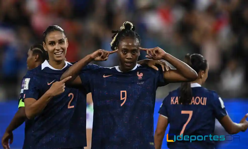 La Selección de Francia venció a Irlanda y aseguró boleto para el Mundial de Brasil 2027, al igual que España. Foto: Jeff Pachoud / AFP