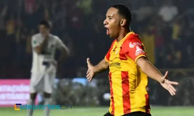 Nick Bennette abrió el camino hacia la victoria para el Herediano ante Cartaginés, además de sumar minutos de menores. Foto: Keydel Romero.